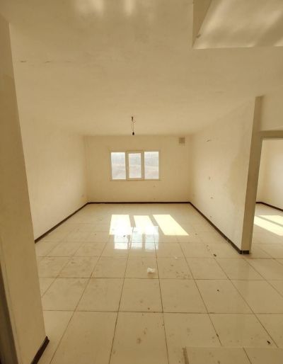 آپارتمان 83 متری دو خوابه در فاز 6 پرند