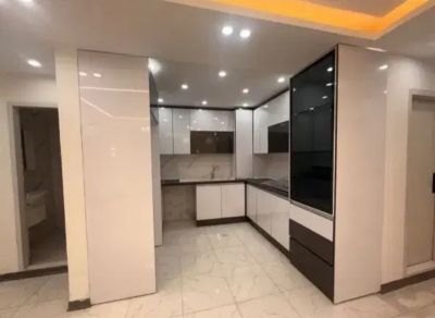 آپارتمان 84 متری دو خوابه در فاز 6 پرند