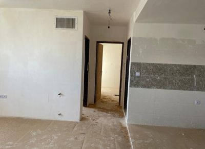 آپارتمان 83 متری دو خوابه در فاز 6 پرند