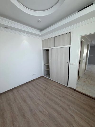 آپارتمان 93 متری دو خوابه در ایوانک تهران