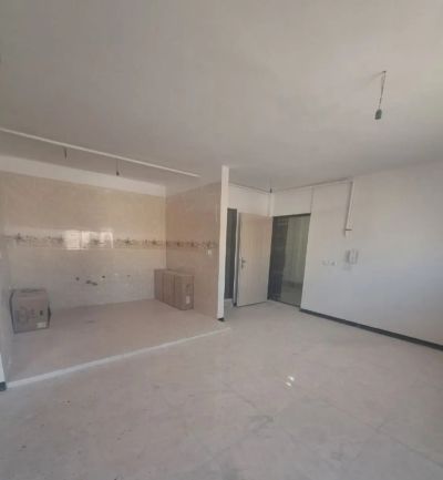 آپارتمان 85 متری دو خوابه در فاز 6 پرند