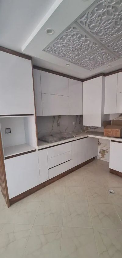 آپارتمان 84 متری دو خوابه در فاز 6 پرند