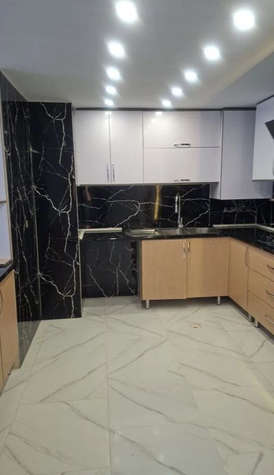 آپارتمان 84 متری دو خوابه در فاز 6 پرند