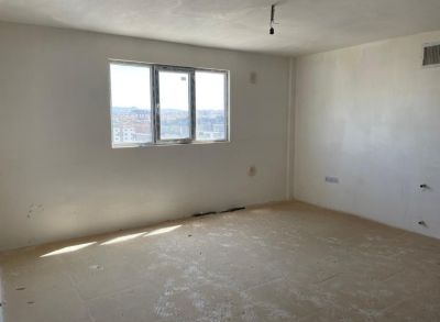 آپارتمان 83 متری دو خوابه در فاز 6 پرند