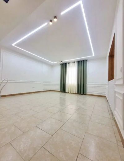 آپارتمان 84 متری دو خوابه در فاز 6 پرند