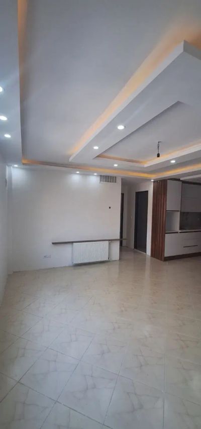 آپارتمان 83 متری دو خوابه در فاز 6 پرند