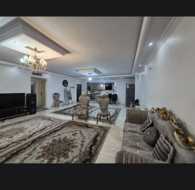 آپارتمان 130 متری دو خوابه در شادآباد تهران