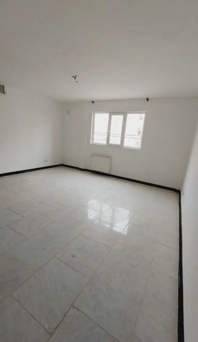 آپارتمان 84 متری سه خوابه در فاز 6 پرند