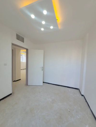 آپارتمان 82 متری دو خوابه در فاز 6 پرند