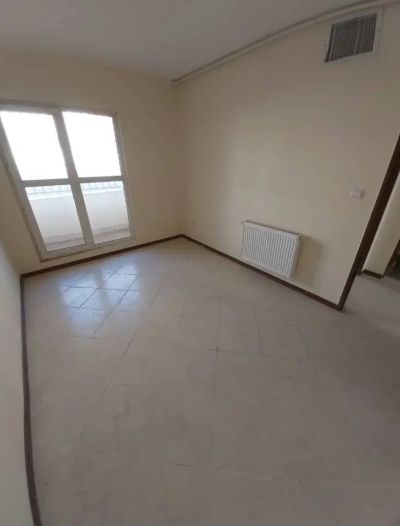 آپارتمان 78 متری دو خوابه در فاز 6 پرند