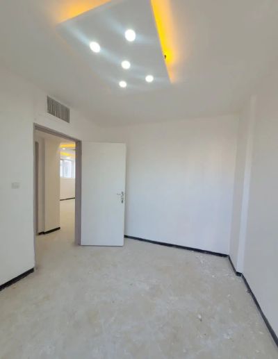 آپارتمان 83 متری دو خوابه در فاز 6 پرند