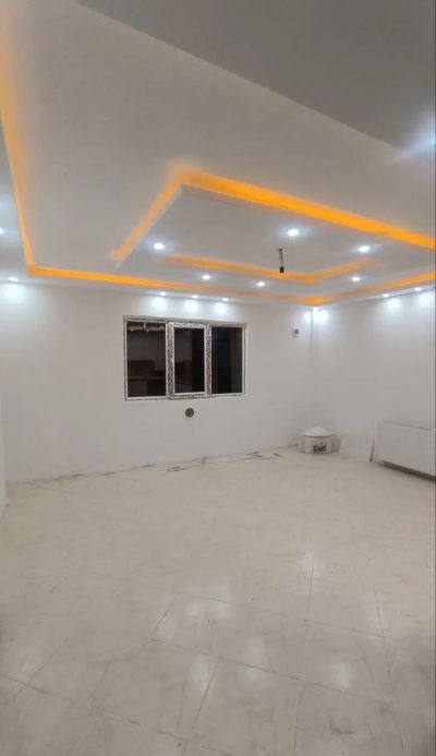 آپارتمان 83 متری دو خوابه در فاز 6 پرند