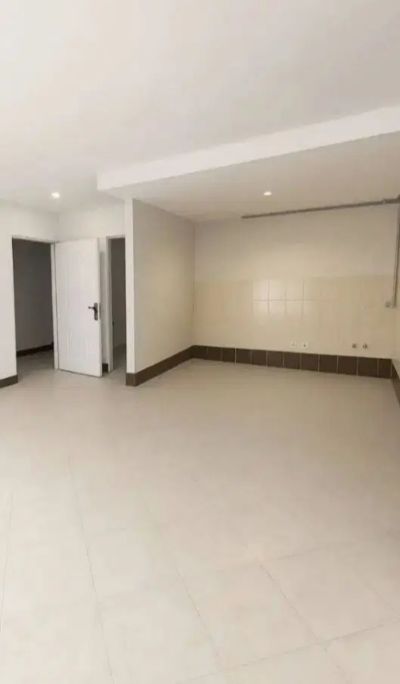 آپارتمان 84 متری دو خوابه در فاز 6 پرند