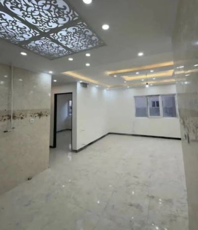 آپارتمان 84 متری دو خوابه در فاز 6 پرند