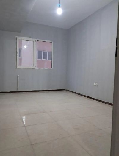آپارتمان 65 متری یک خوابه در فاز 6 پرند