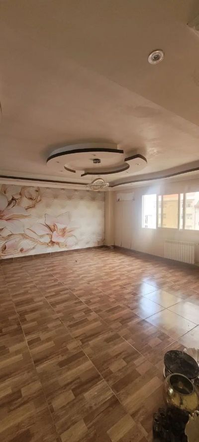 آپارتمان 88 متری دو خوابه در حمیدیان رشت