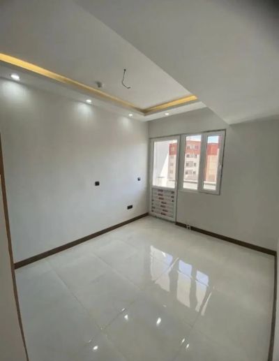 آپارتمان 84 متری دو خوابه در فاز 6 پرند
