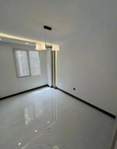 آپارتمان 84 متری دو خوابه در فاز 6 پرند
