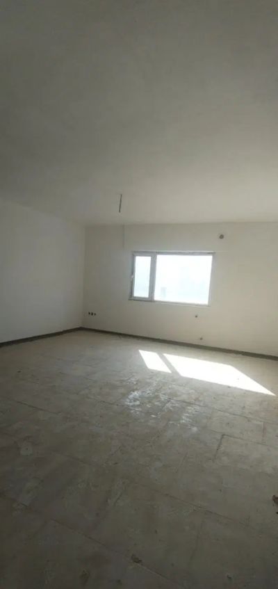 آپارتمان 83 متری دو خوابه در فاز 6 پرند