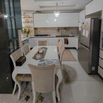 آپارتمان 95 متری دو خوابه در شادآباد تهران