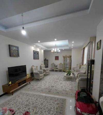 آپارتمان 95 متری دو خوابه در شادآباد تهران