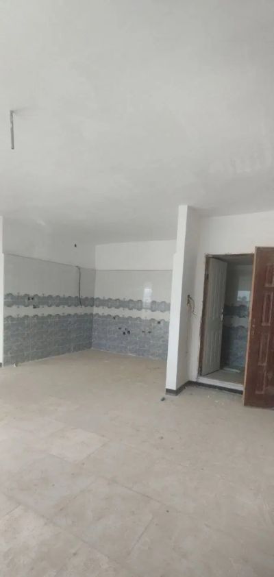 آپارتمان 83 متری دو خوابه در فاز 6 پرند