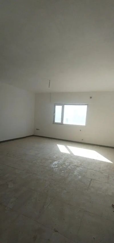 آپارتمان 83 متری دو خوابه در فاز 6 پرند