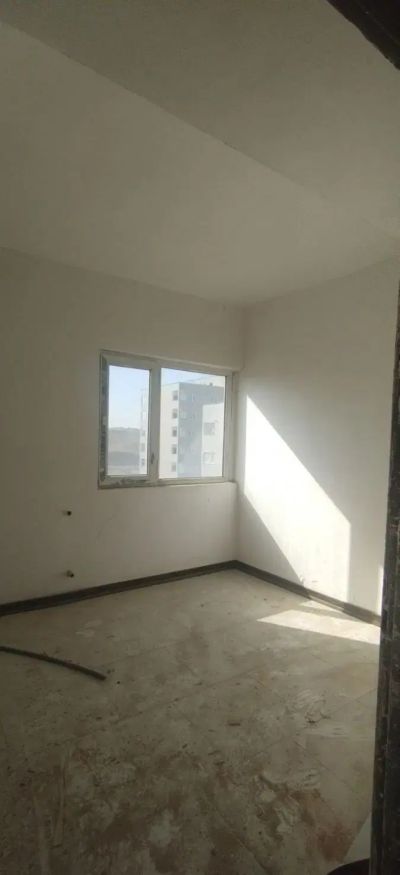 آپارتمان 83 متری دو خوابه در فاز 6 پرند