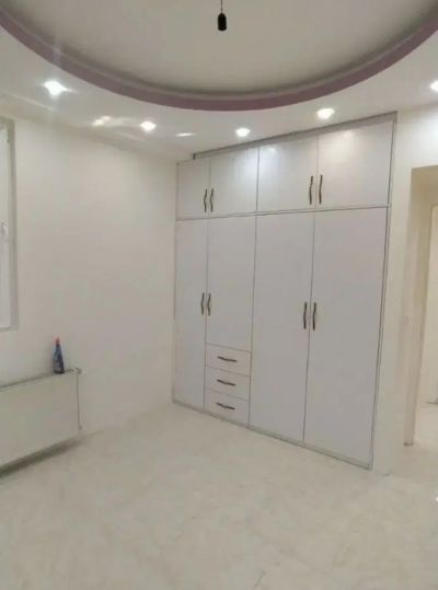 آپارتمان 83 متری دو خوابه در فاز 6 پرند
