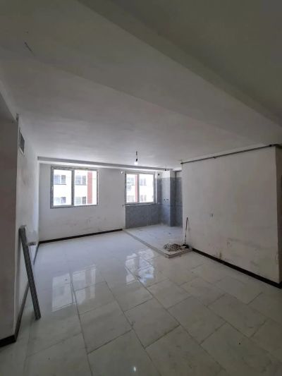 آپارتمان 84 متری دو خوابه در فاز 2 پرند