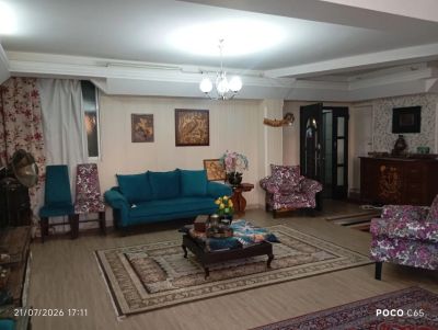 آپارتمان 130 متری سه خوابه در خیابان خاقانی ساری