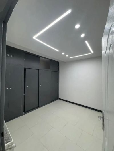 آپارتمان 84 متری دو خوابه در فاز 2 پرند