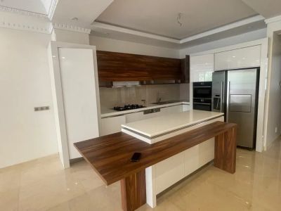 آپارتمان 130 متری دو خوابه در سعادت آباد تهران