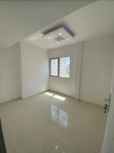 آپارتمان 84 متری دو خوابه در فاز 2 پرند