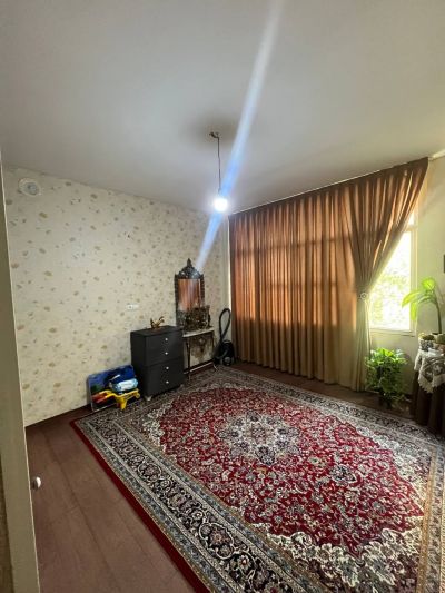 آپارتمان 127 متری دو خوابه در استاد معین تهران