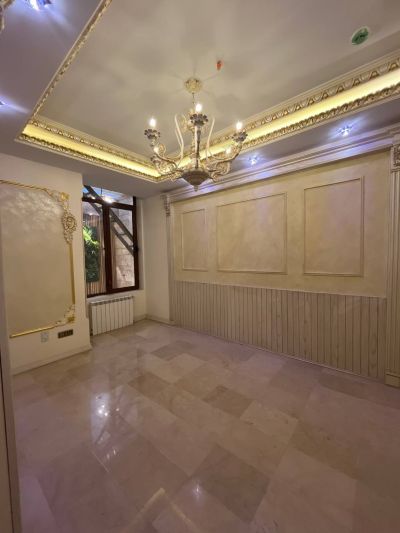 آپارتمان 246 متری چهارخوابه در اباذر منطقه 5 تهران