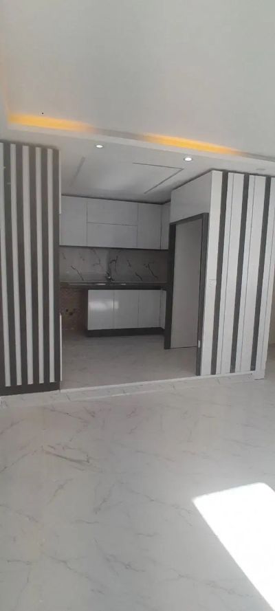 آپارتمان 84 متری دو خوابه در فاز 6 پرند