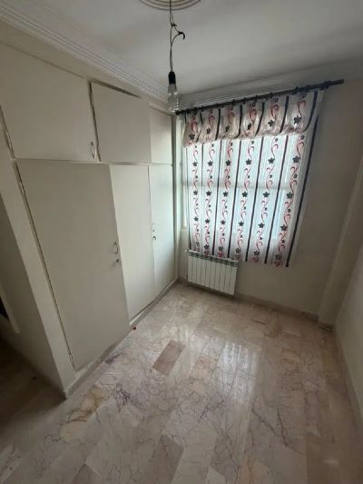 آپارتمان 127 متری سه خوابه در میدان لوزی تهران