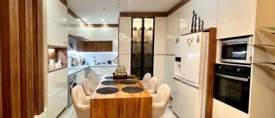آپارتمان 180 متری سه خوابه در گوهردشت کرج