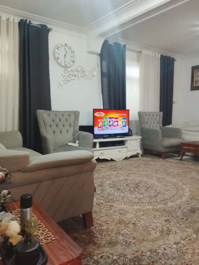 خانه 240 متری دو خوابه در کوی غلام نیا رشت