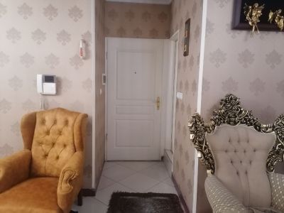آپارتمان 90 متری دو خوابه در شادآباد تهران