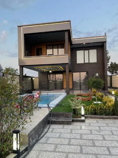 ویلا 700 متری چهارخوابه در چهارباغ کرج