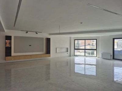 آپارتمان 320 متری چهارخوابه در ساری