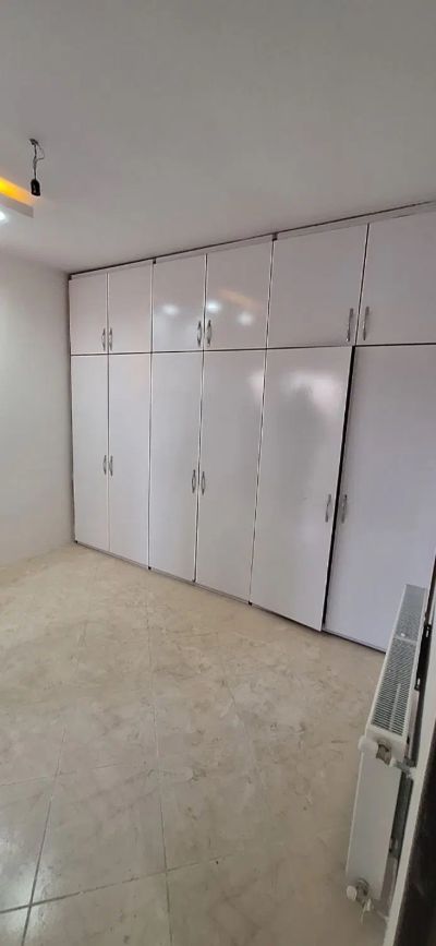 آپارتمان 83 متری دو خوابه در فاز 6 پرند