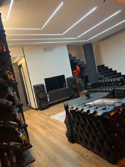 ویلا 630 متری سه خوابه در شهرک اوج کرج