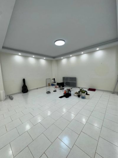 آپارتمان 95 متری دو خوابه در خیابان تعاون شهریار
