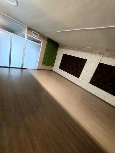 اداری 160 متری چهارخوابه در پونک تهران
