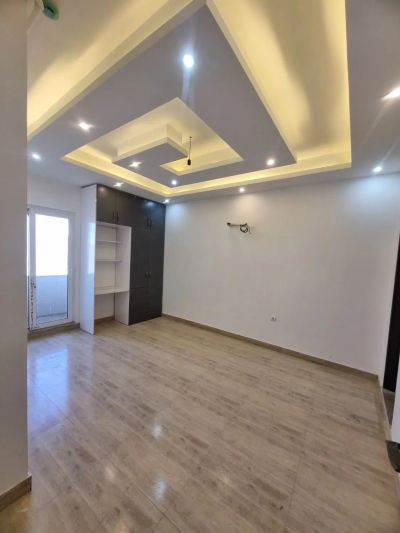 آپارتمان 217 متری چهارخوابه در میدان سرگل رشت