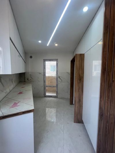 آپارتمان 105 متری دو خوابه در معلم رشت