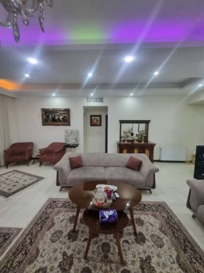 آپارتمان 140 متری سه خوابه در فاز 2 اندیشه